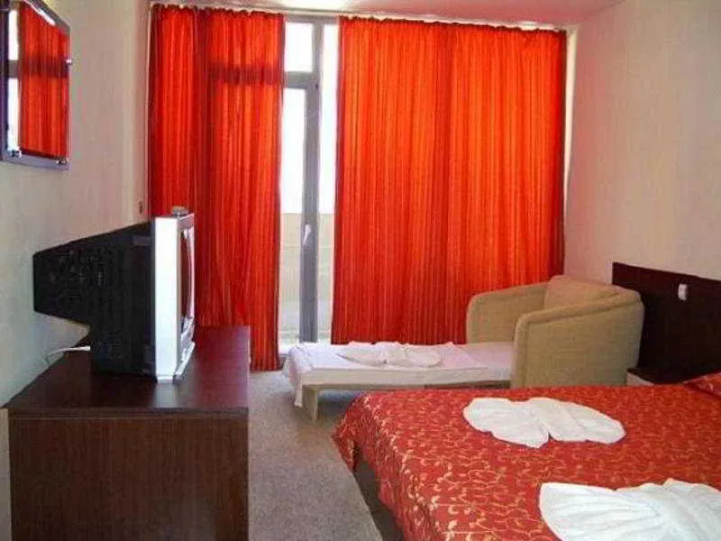 Room, Tia Maria, Bourgas