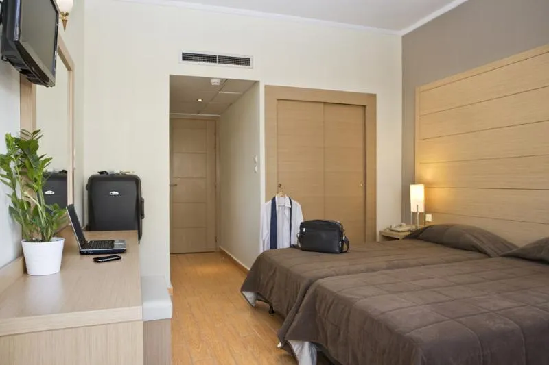 Room, Parnon, Athens