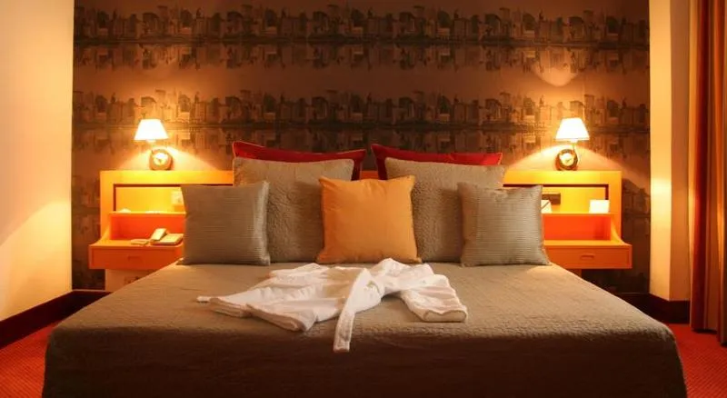 JUNIOR SUITE STANDARD Room, Porcel Aida, Madrid