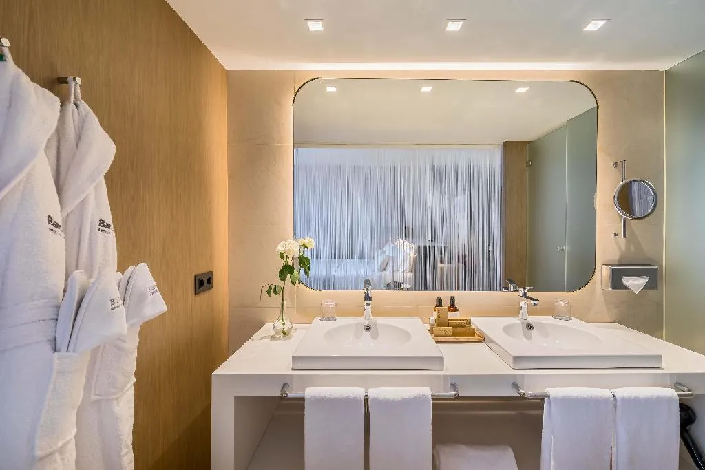 Double or Twin DELUXE Room, Barcelo Malaga, Costa Del Sol
