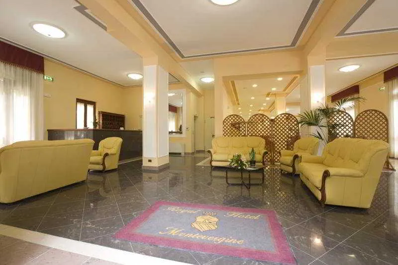 Lobby, Royal Hotel Montevergine, Naples