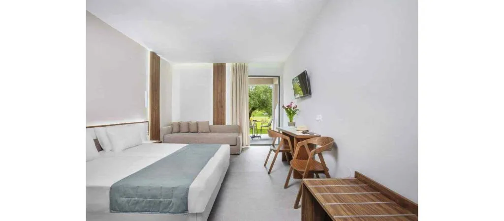 TRIPLE SUPERIOR Room, Iris Hotel, Halkidiki