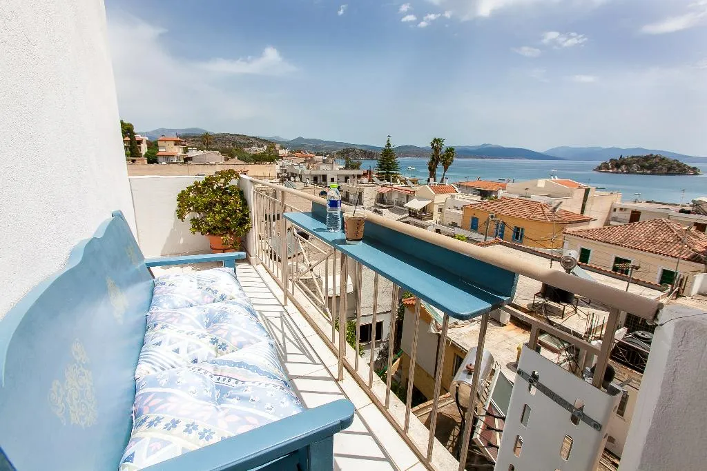 QUADRUPLE SEA VIEW Room, Hotel Electra, Athens