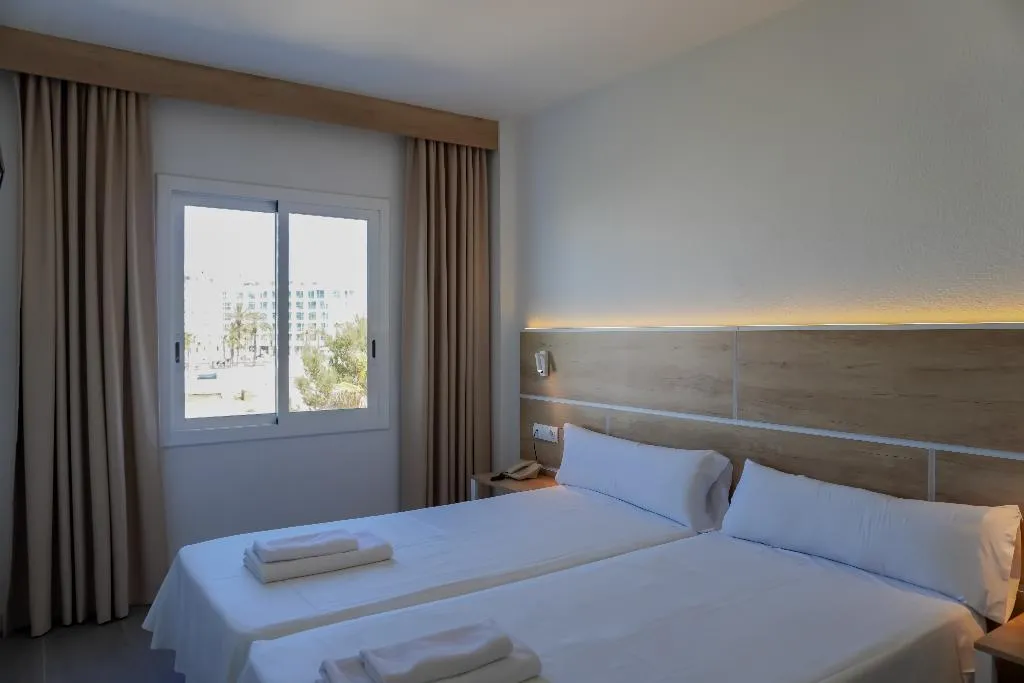 Room, ENDLSS Ibiza, Ibiza
