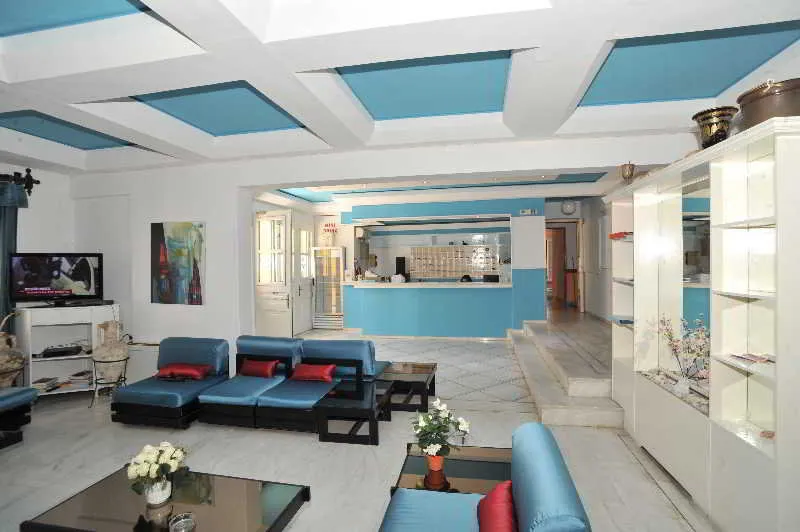 Lobby, Labito, Samos