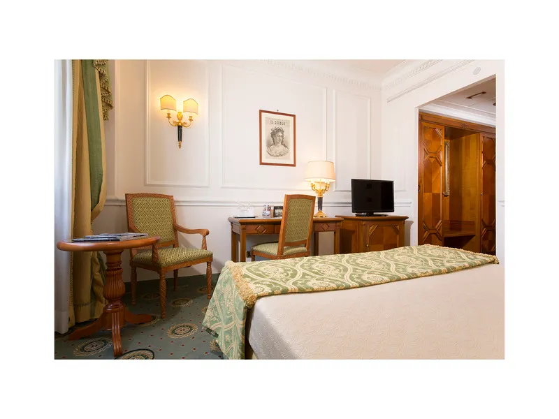 DOUBLE SINGLE USE STANDARD Room, Grand Hotel Vanvitelli, Naples