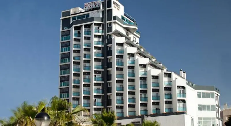 General view, La Familia Gallo Rojo, Costa Blanca
