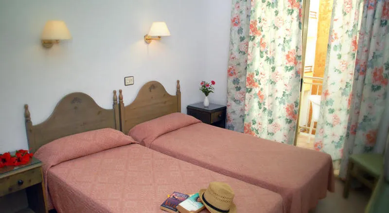 Double or Twin PROMO Room, Mercé, Costa Brava