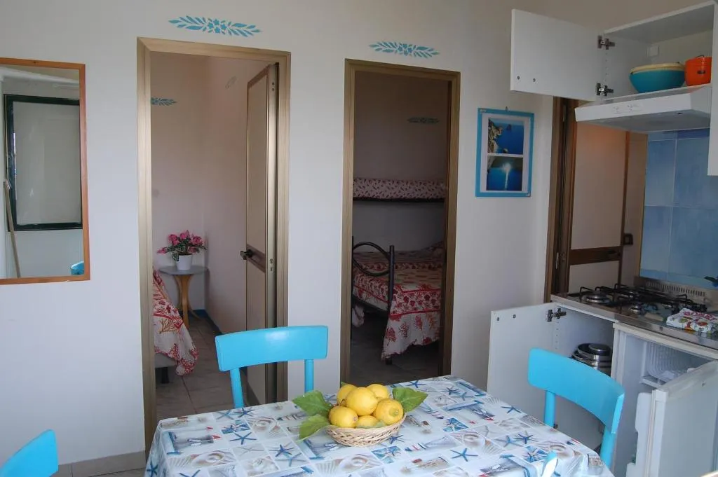 BUNGALOW TWO BEDROOMS Room, Marina del Cantone Chalet, Naples