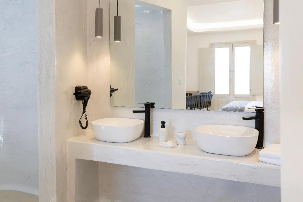 SUITE LUXURY Room, Zannos Melathron Hotel By Omilos Hotels, Santorini