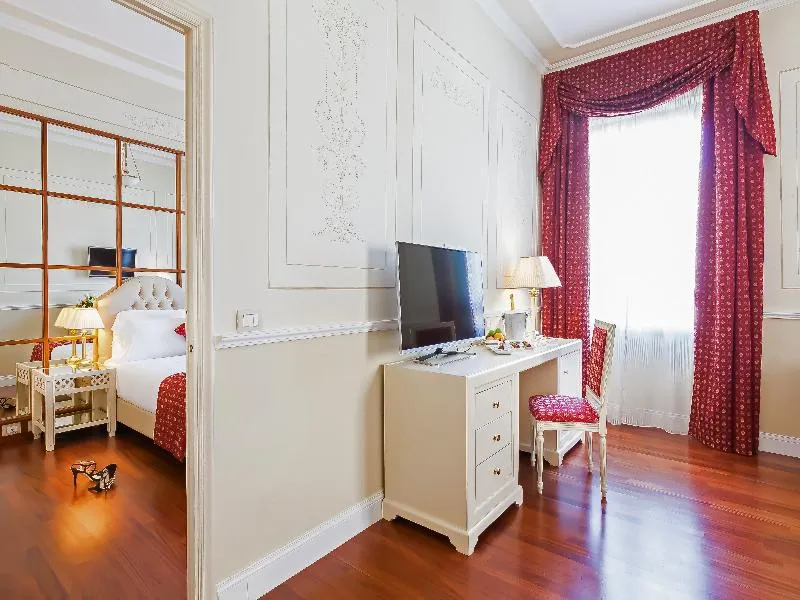SUITE STANDARD Room, Radisson Blu Ghr Hotel Rome, Rome