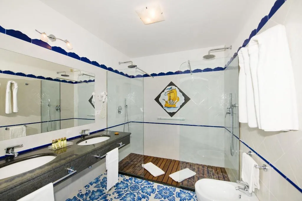 TRIPLE STANDARD Room, Savoia, Naples