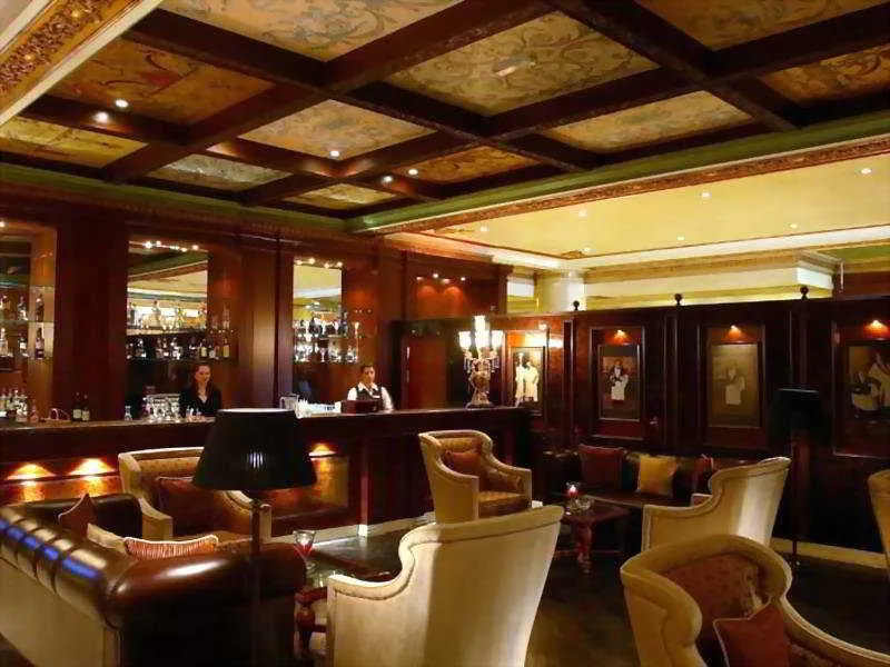 Bar, Royal Ascot Hotel, Dubai