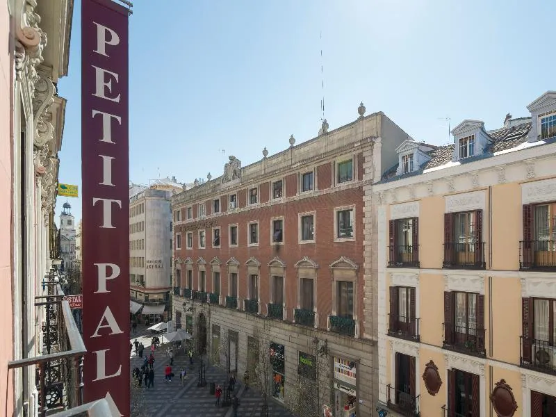 General view, Petit Palace Arenal, Madrid
