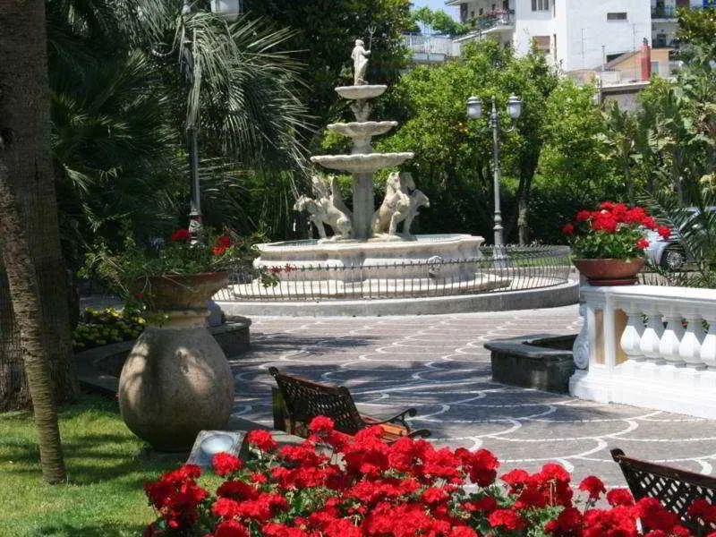 General view, Grand Hotel Parco del Sole, Naples
