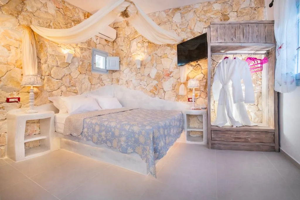 VILLA LUXURY Room, Starlight Luxury Seaside Villa & Suites, Santorini