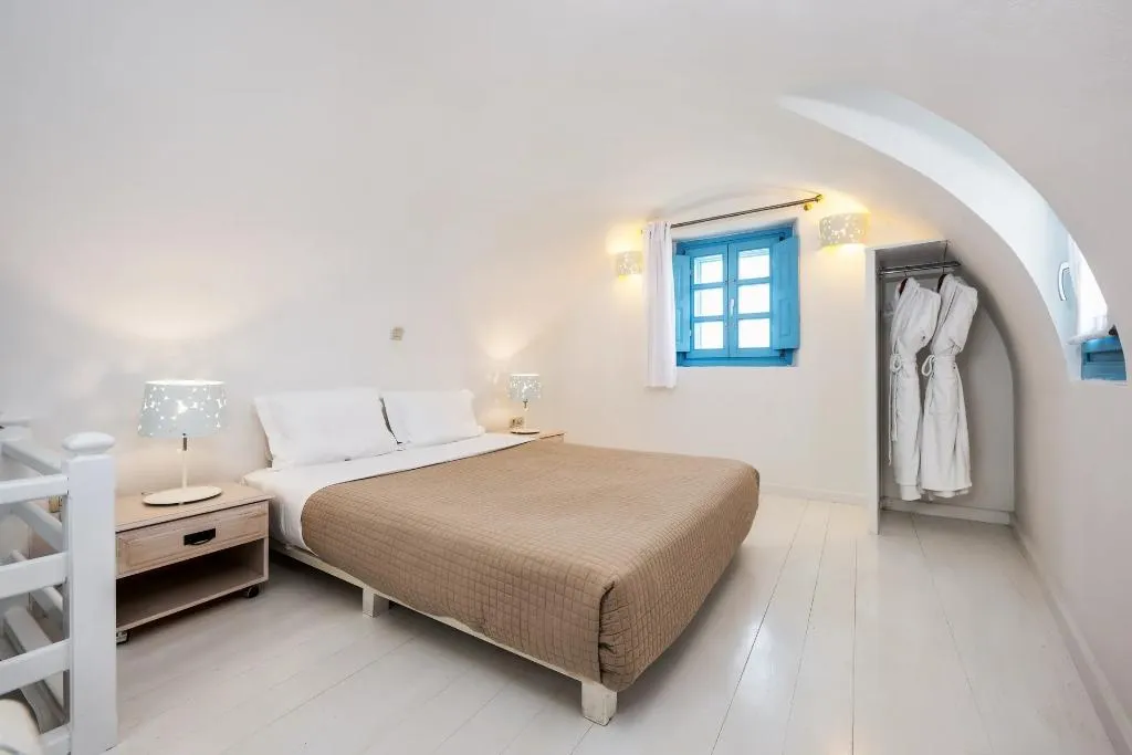 VILLA THREE BEDROOMS Room, Anema Boutique Hotel &Villas Santorini, Santorini