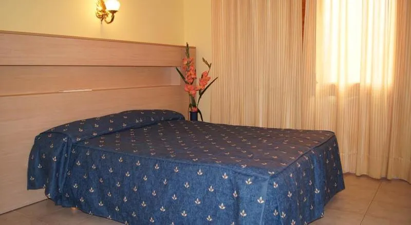 SINGLE STANDARD Room, Bonsol Lloret, Costa Brava
