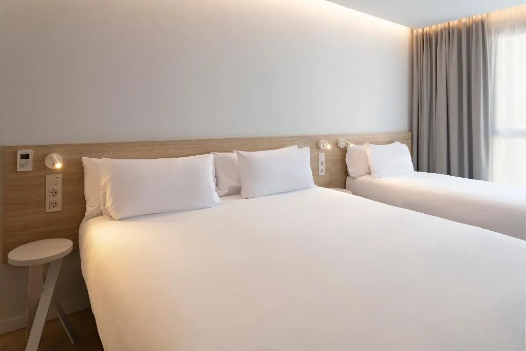 TRIPLE STANDARD Room, B&B HOTEL Alicante Centro, Costa Blanca