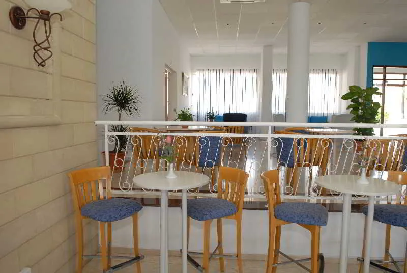 Lobby, Maistros Hotel Apartments, Cyprus