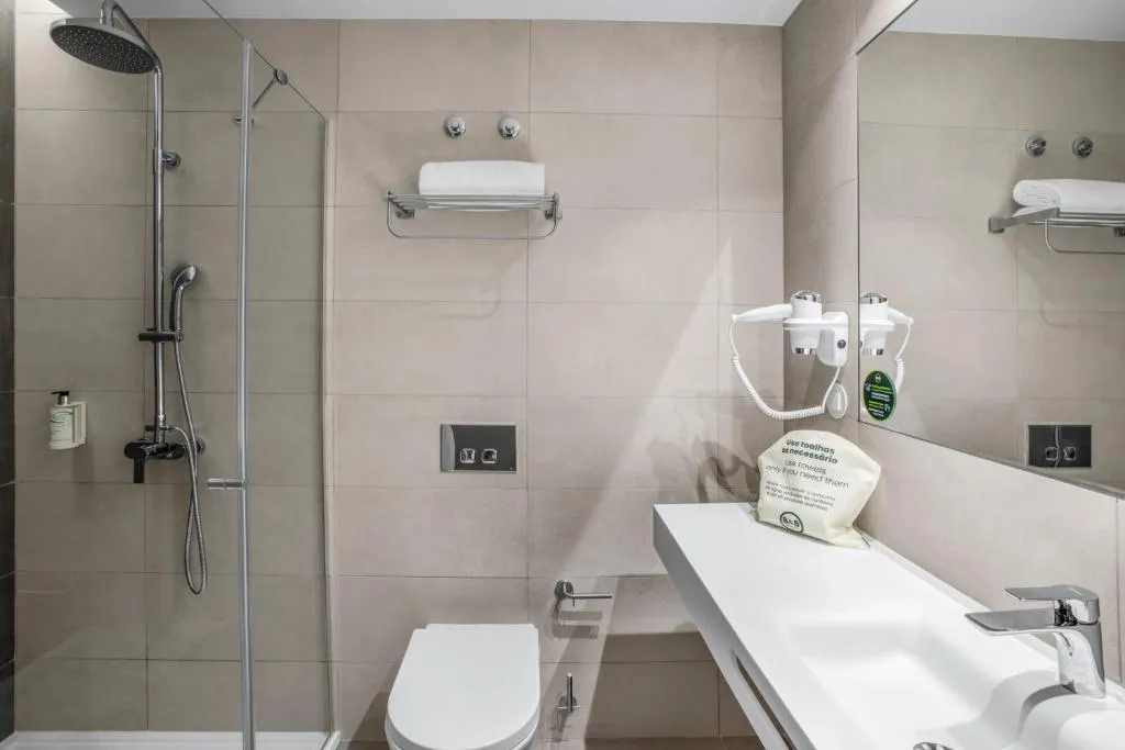 TWIN STANDARD Room, B&B HOTEL Porto Gaia, Porto