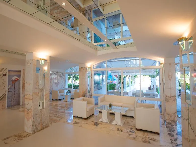 Lobby, Iberostar Waves Ciudad Blanca, Majorca