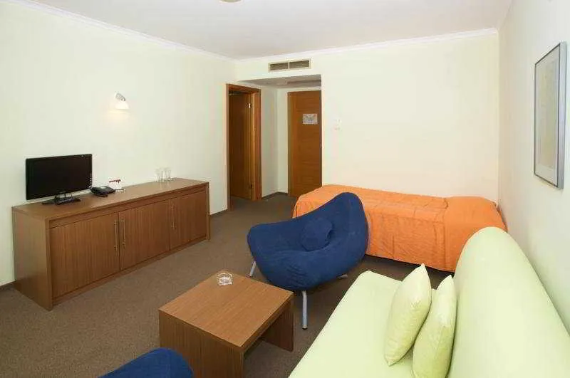Room, Jeravi, Bourgas