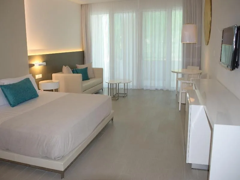JUNIOR SUITE DELUXE Room, Platinum Yucatan Princess, Playa Del Carmen