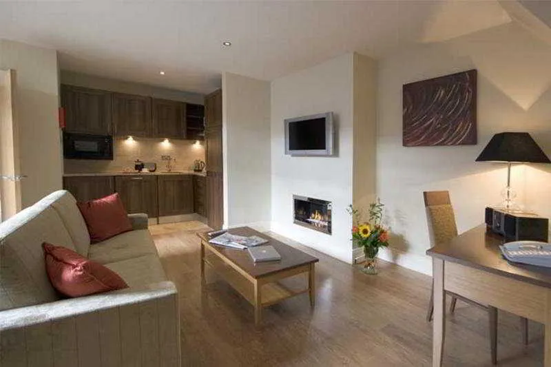 Room, Premier Suites Dublin, Dublin