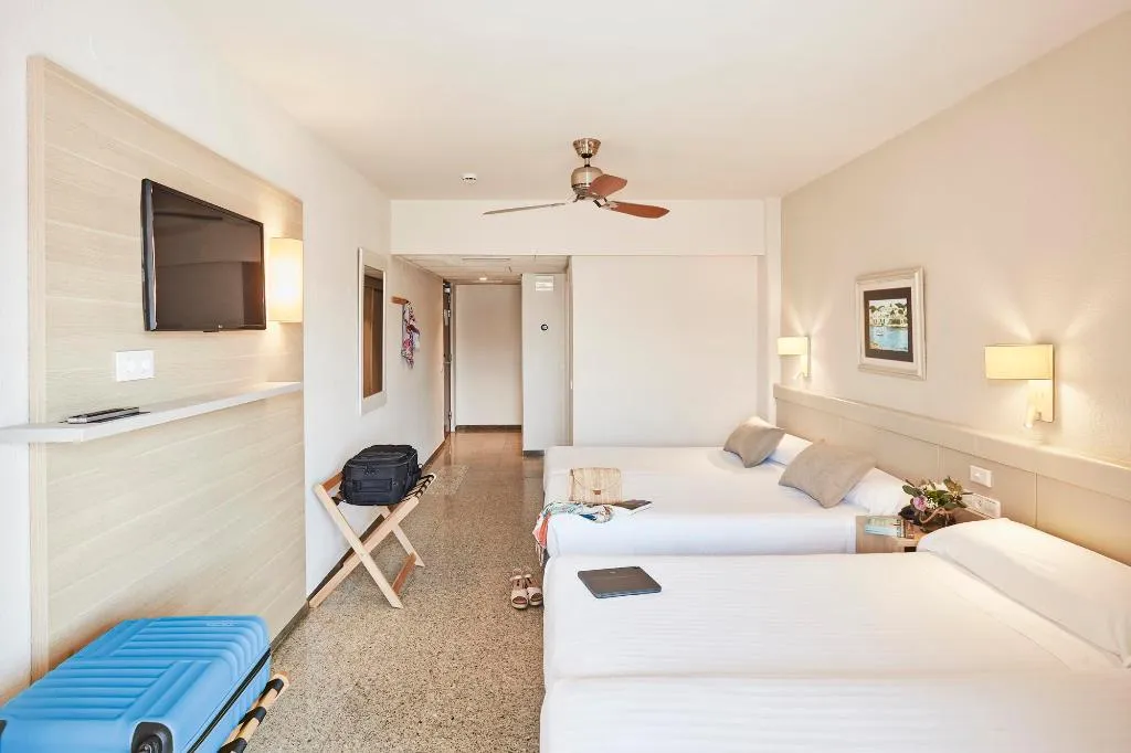 Double or Twin CAPACITY 6 Room, Prestige Goya Park, Costa Brava