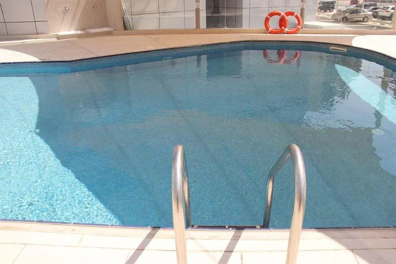 Pool, Grand Midwest Reve Hotel apartment, Dubai