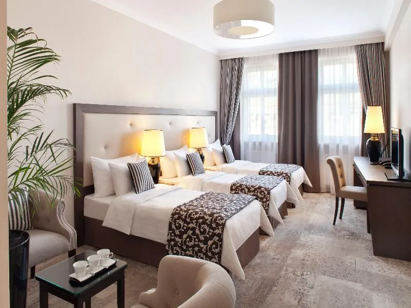 TRIPLE CLASSIC Room, Metropolitan Boutique Hotel, Krakow