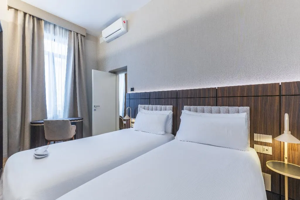 QUADRUPLE STANDARD Room, Hotel Raffaello, Sure Hotel Collection by Best Wes, Rome