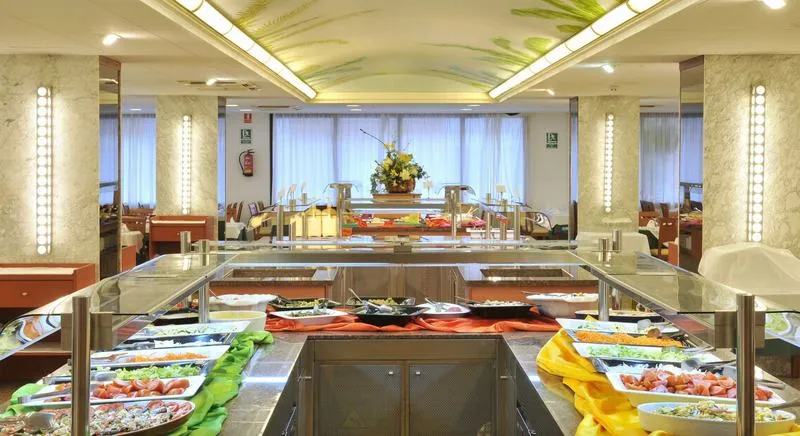Restaurant, GHT Oasis Park & Spa, Costa Brava