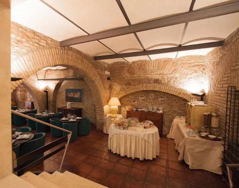 Restaurant, Laurentia, Rome
