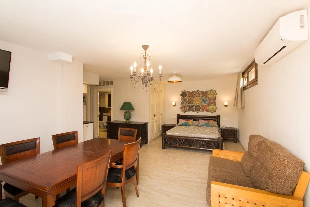 STUDIO STANDARD Room, Villas AV Las Lomas de Marbella, Costa Del Sol