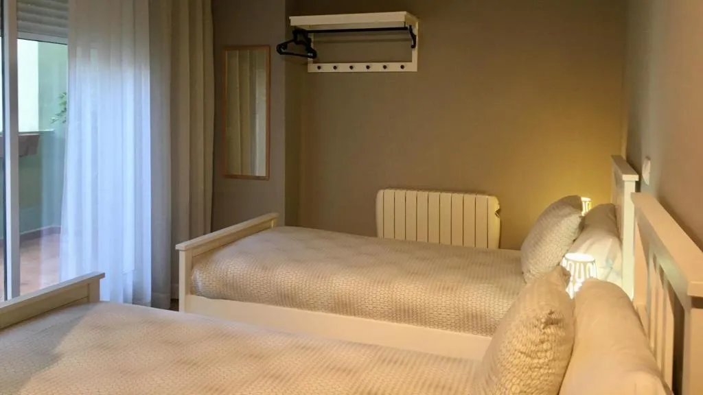 TWIN STANDARD Room, B&B Mare de Deu Jardines del Turia, Valencia