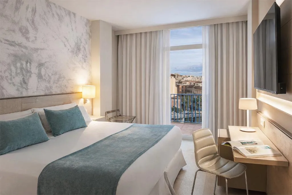 Double or Twin PREMIUM Room, Salles Hotel Malaga Centro, Costa Del Sol