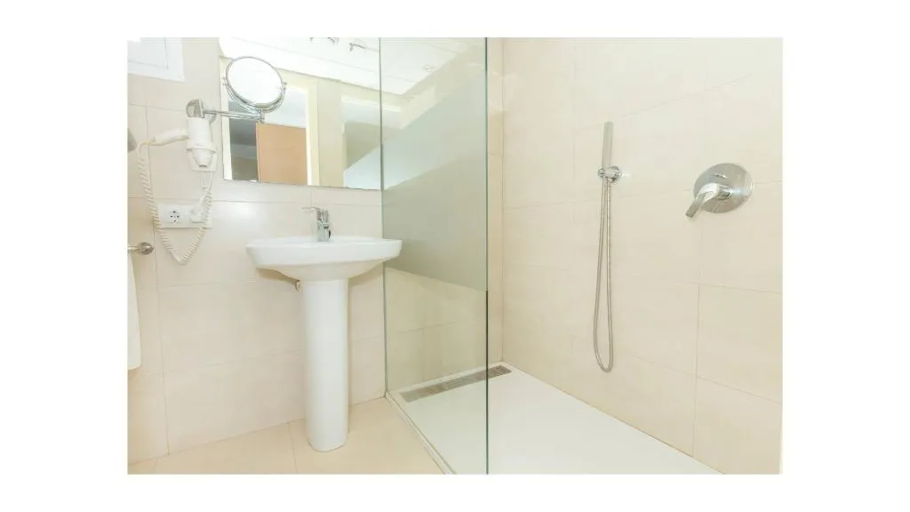 APARTMENT CAPACITY 1 Room, Flora, Majorca