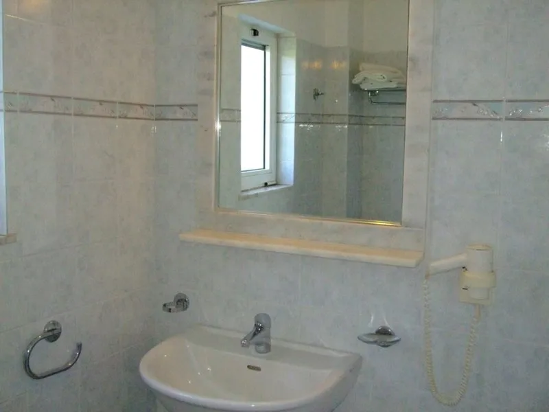 STUDIO STANDARD Room, Millenium Studios, Rhodes