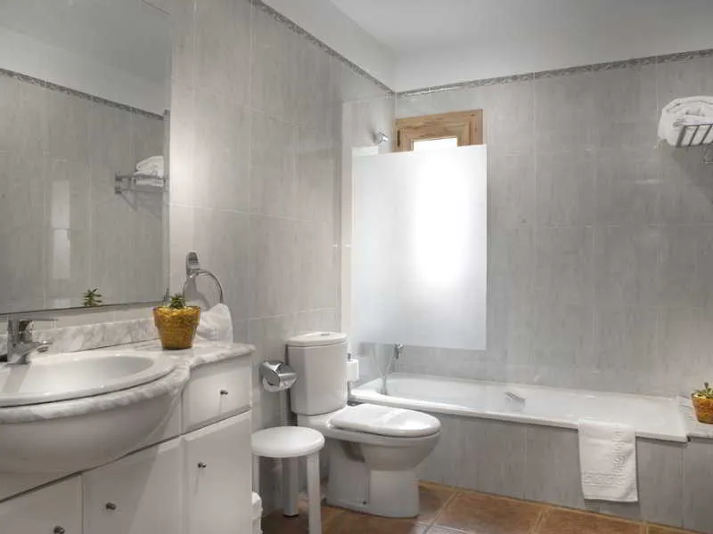Room, Porta D'Alella, Barcelona