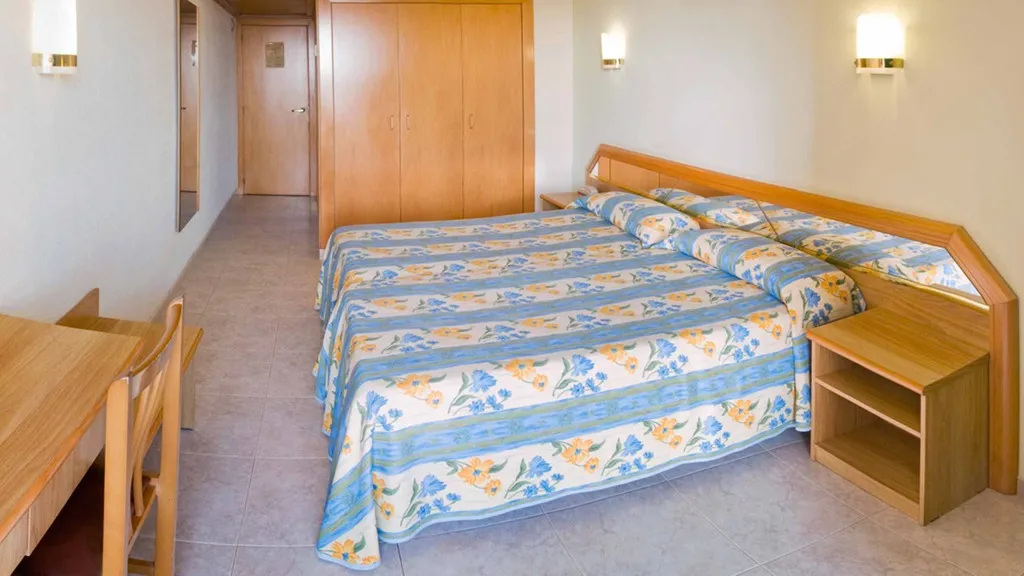 DOUBLE SINGLE USE STANDARD Room, Volga, Costa Brava