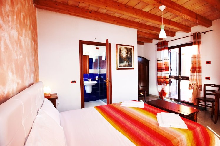 La Casa Rossa Country House, Palermo