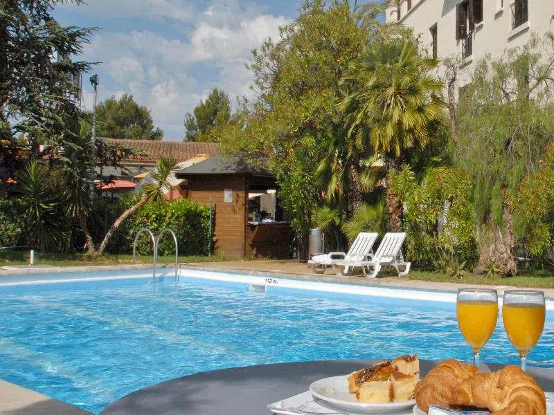 Pool, El Castell Hotel, Barcelona