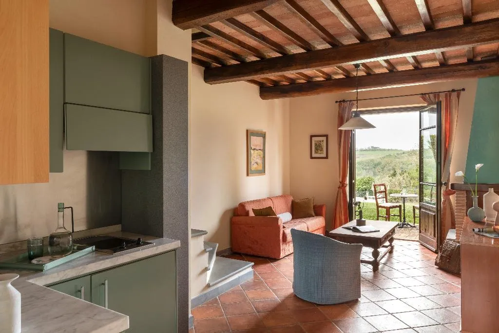 FAMILY ROOM CAPACITY 4 Room, Villa San Filippo, Florence
