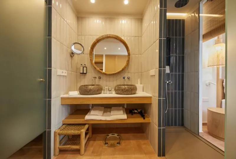 DOUBLE SINGLE USE POOL VIEW Room, Cala San Miguel Ibiza Res, Curio Colllec by Hilton, Ibiza