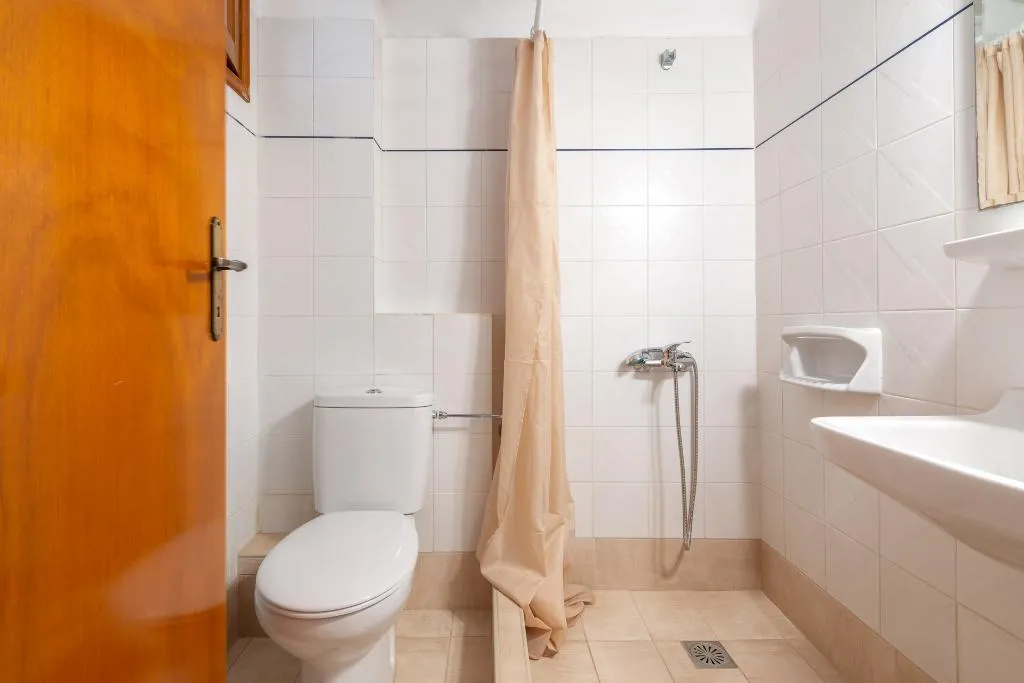 STUDIO TWO BEDS Room, Europe Hotel, Kefallinia
