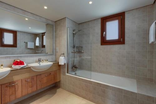 Aphrodite Hills Rentals – Apartments, Cyprus