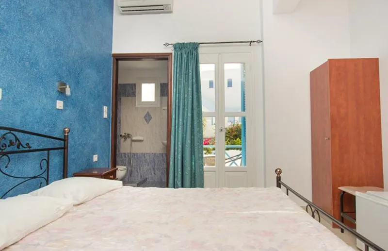 DOUBLE SUPERIOR Room, villa pelekanos santo, Santorini