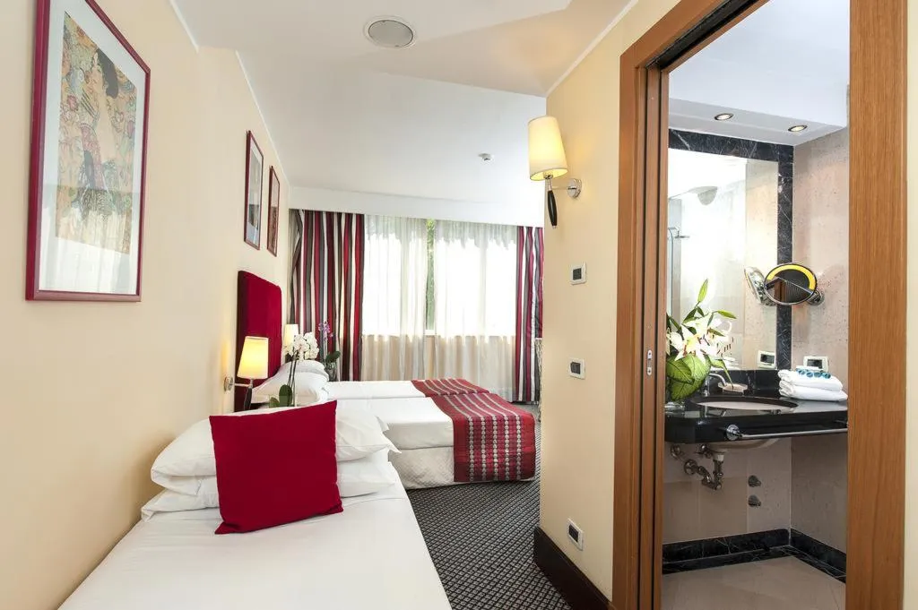 TWIN SUPERIOR Room, Cardinal Hotel St Peter Rome, Rome